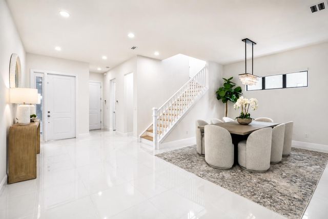 5603 Delacroix Terrace, Palm Beach Gardens, FL 33418
