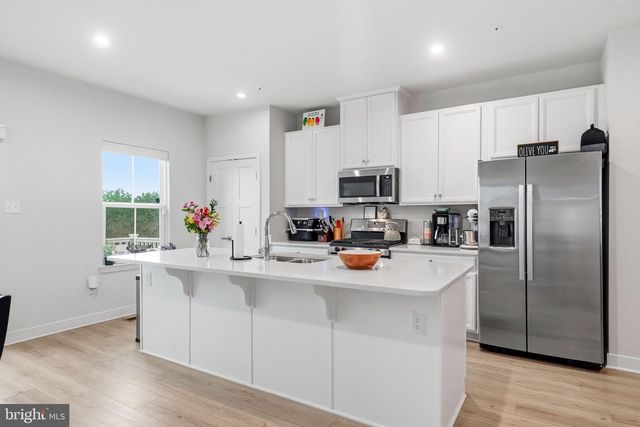 153 GLORY MAPLE LN, Downingtown, PA 19335