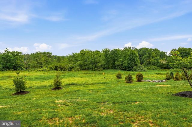 153 GLORY MAPLE LN, Downingtown, PA 19335