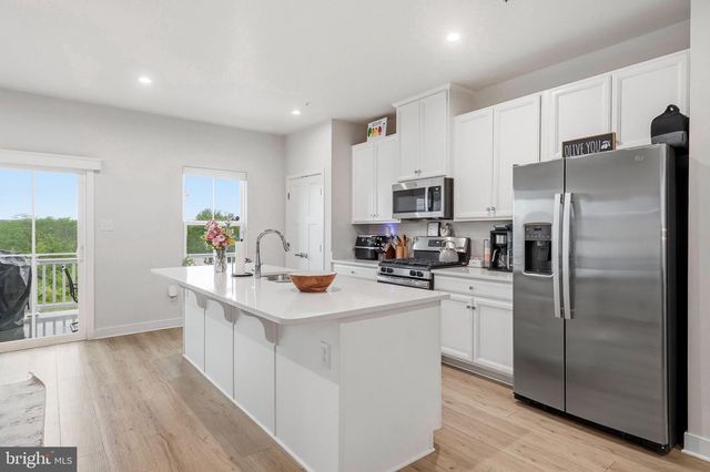 153 GLORY MAPLE LN, Downingtown, PA 19335