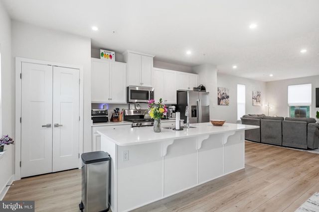 153 GLORY MAPLE LN, Downingtown, PA 19335