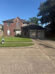 4727 Heritage Country Lane, Friendswood, TX 77546