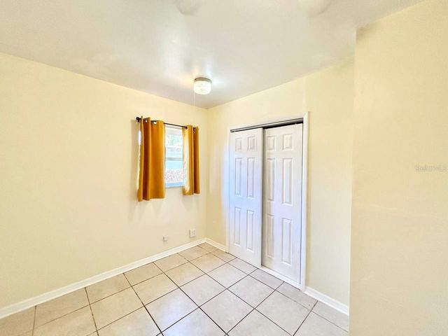 5209 10TH AVENUE S, Gulfport, FL 33707