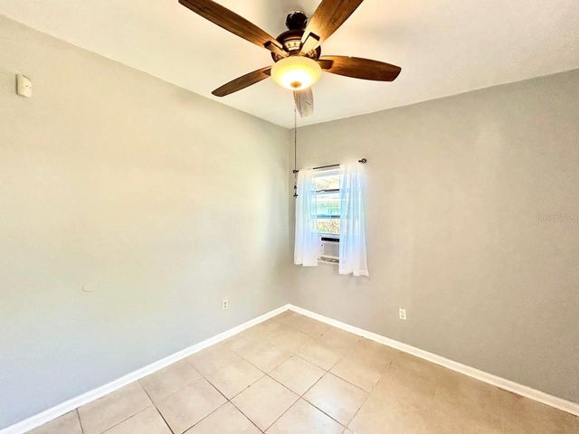 5209 10TH AVENUE S, Gulfport, FL 33707