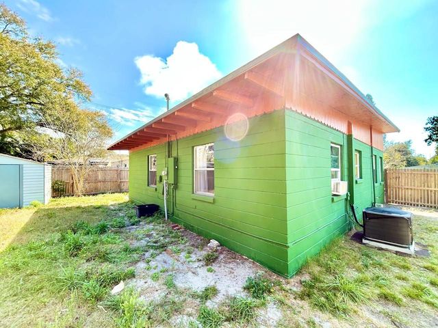 5209 10TH AVENUE S, Gulfport, FL 33707