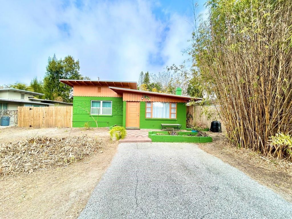 5209 10TH AVENUE S, Gulfport, FL 33707