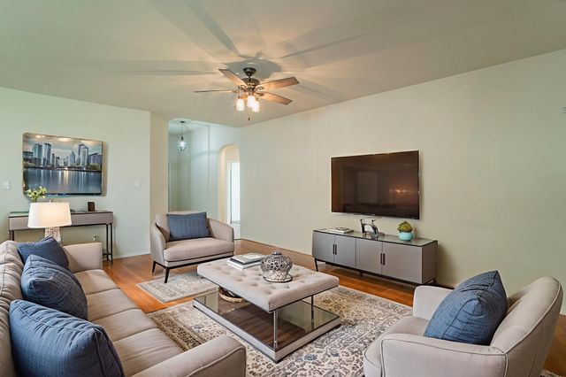 756 Walls Boulevard, Crowley, TX 76036