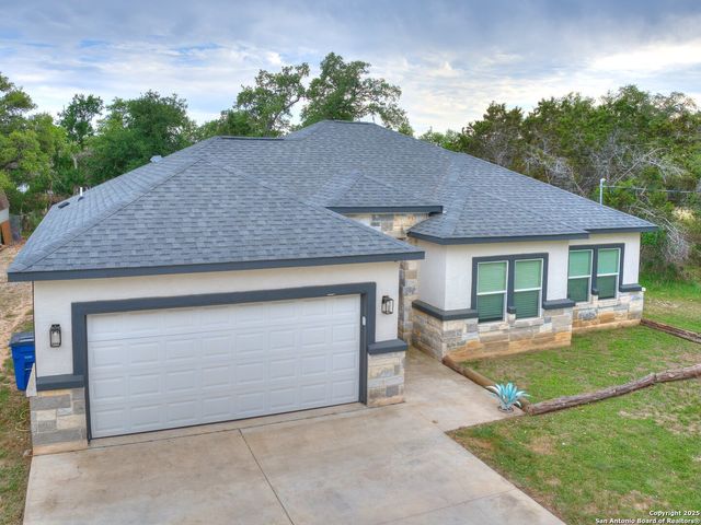 656 Fawn, Spring Branch, TX 78070