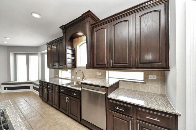 2815 Hidden Springs Circle, Manvel, TX 77578