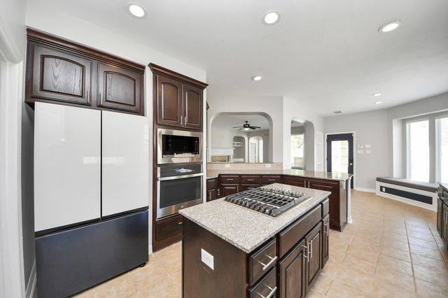 2815 Hidden Springs Circle, Manvel, TX 77578