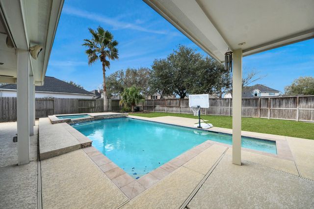 2815 Hidden Springs Circle, Manvel, TX 77578