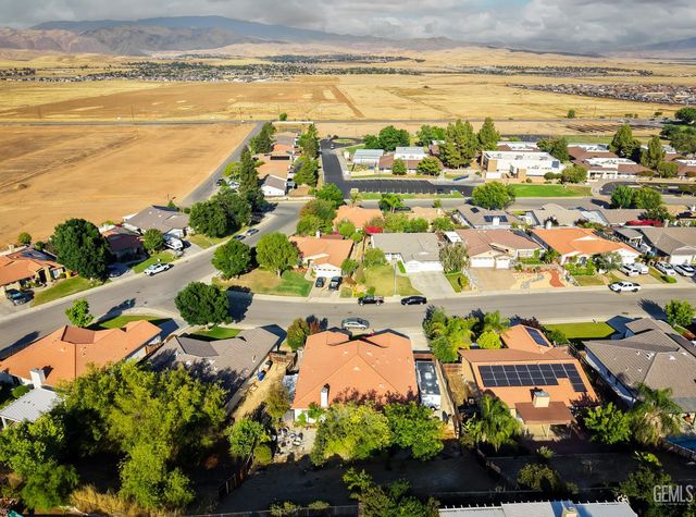 5710 Steelhead Drive, Bakersfield, CA 93306