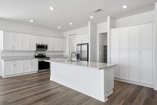 3443 Via Leonardo, Palm Desert, CA 92260