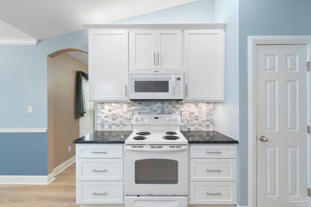 9965 Scenic Hwy, Pensacola, FL 32514