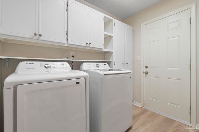 9965 Scenic Hwy, Pensacola, FL 32514