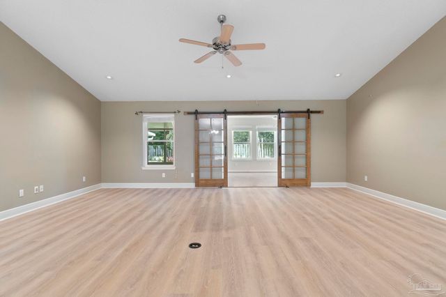 9965 Scenic Hwy, Pensacola, FL 32514