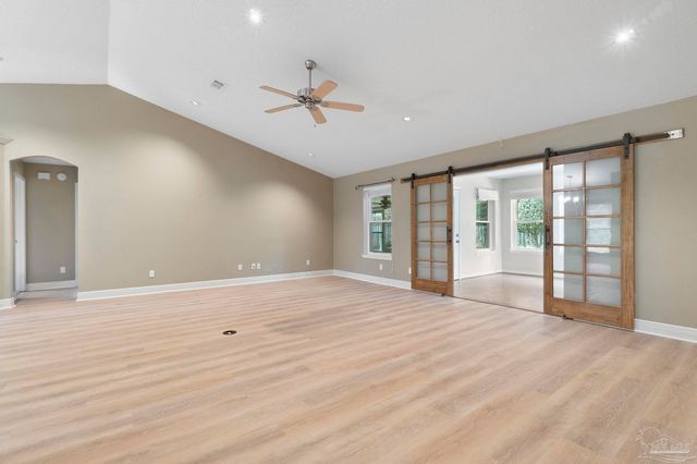 9965 Scenic Hwy, Pensacola, FL 32514