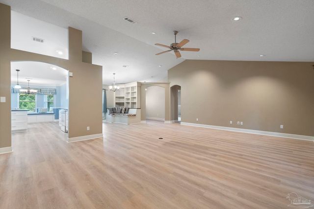 9965 Scenic Hwy, Pensacola, FL 32514