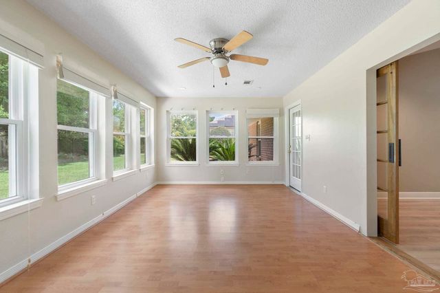 9965 Scenic Hwy, Pensacola, FL 32514