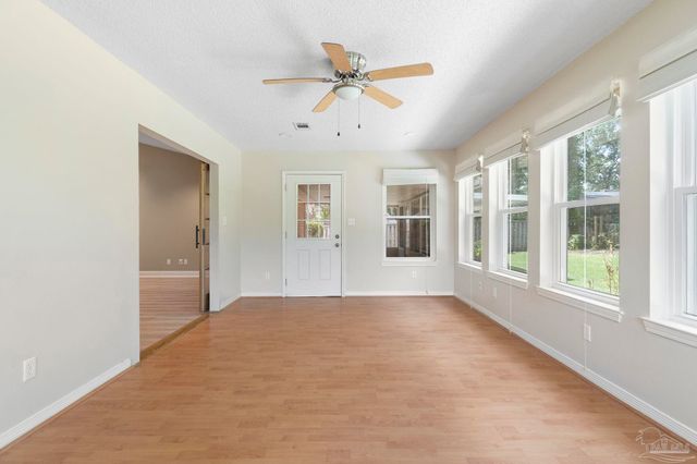 9965 Scenic Hwy, Pensacola, FL 32514