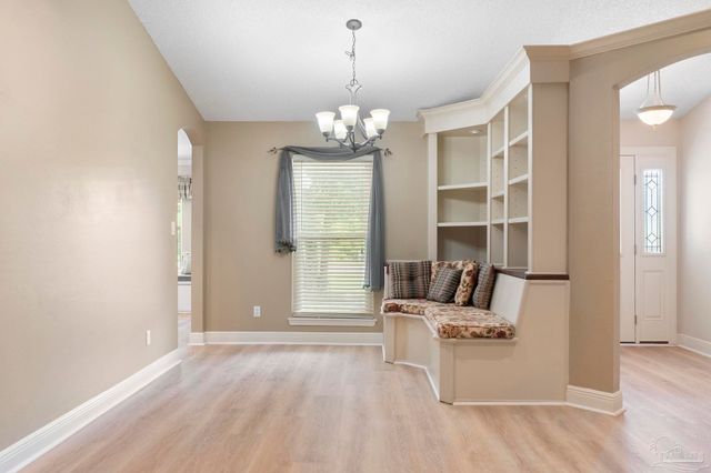 9965 Scenic Hwy, Pensacola, FL 32514