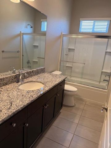 4234 Alamos Avenue, Clovis, CA 93619