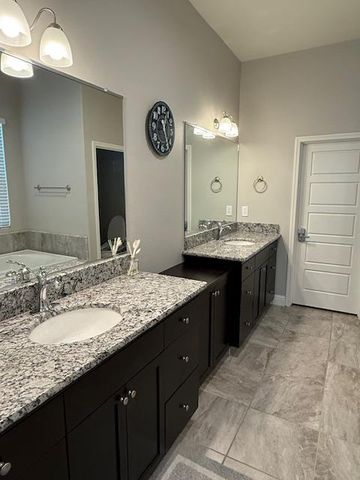 4234 Alamos Avenue, Clovis, CA 93619