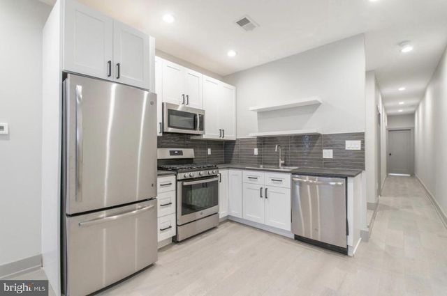 3339 RIDGE AVE, Philadelphia, PA 19132