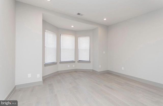 3339 RIDGE AVE, Philadelphia, PA 19132