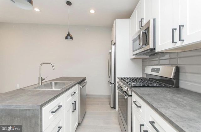 3339 RIDGE AVE, Philadelphia, PA 19132