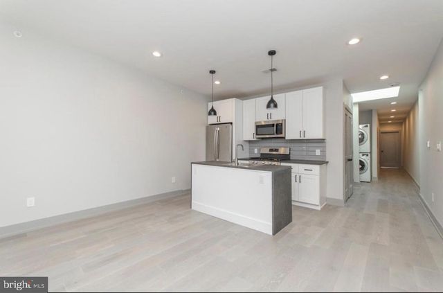 3339 RIDGE AVE, Philadelphia, PA 19132