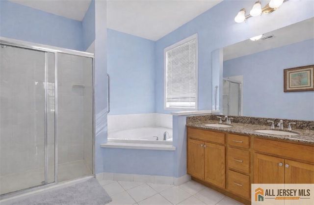 315 Regency Place 315, Woodbridge Proper, NJ 07095