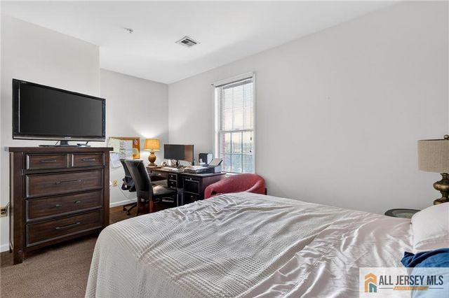 315 Regency Place 315, Woodbridge Proper, NJ 07095