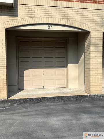 315 Regency Place 315, Woodbridge Proper, NJ 07095