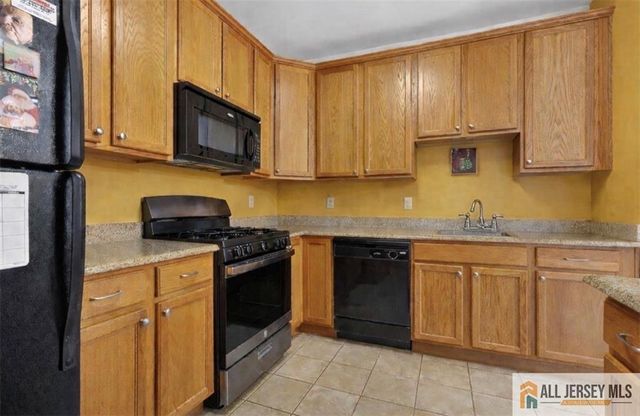 315 Regency Place 315, Woodbridge Proper, NJ 07095