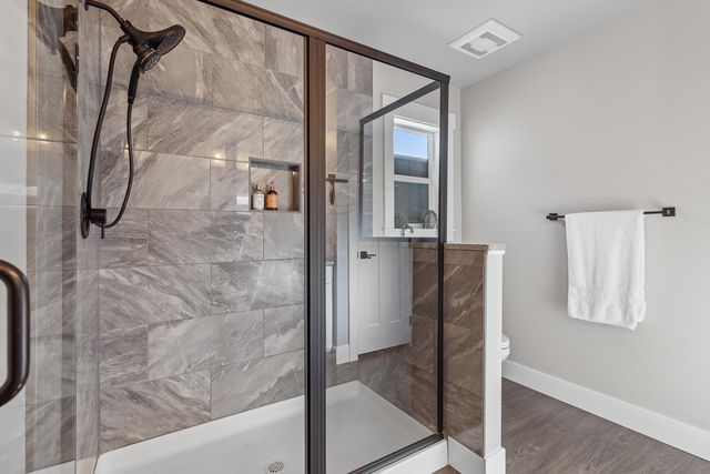 18105 E Selkirk Estates Rd, Greenacres, WA 99016