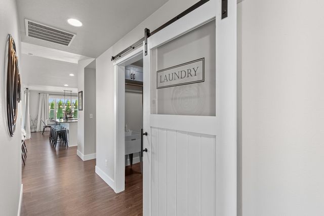 18105 E Selkirk Estates Rd, Greenacres, WA 99016