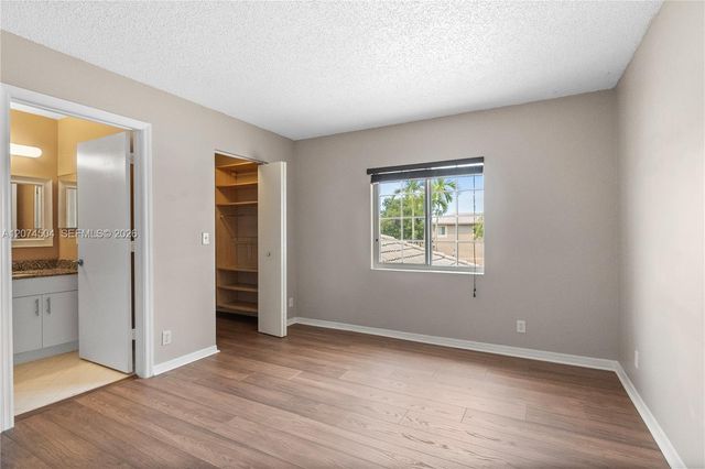 2082 Madeira Drive 2082, Weston, FL 33327