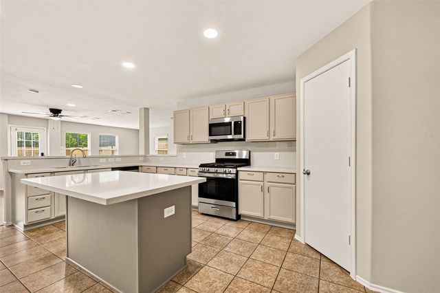 13822 Calm Wind Way Way, Houston, TX 77045