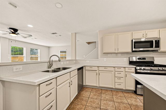 13822 Calm Wind Way Way, Houston, TX 77045