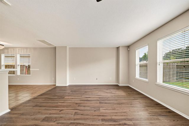 13822 Calm Wind Way Way, Houston, TX 77045