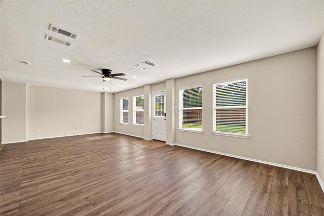 13822 Calm Wind Way Way, Houston, TX 77045