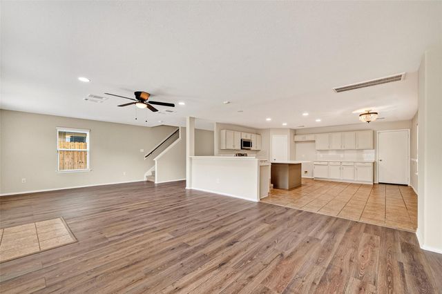 13822 Calm Wind Way Way, Houston, TX 77045