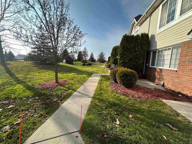 29728 Amy Lane, Chesterfield Twp, MI 48051