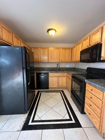 29728 Amy Lane, Chesterfield Twp, MI 48051