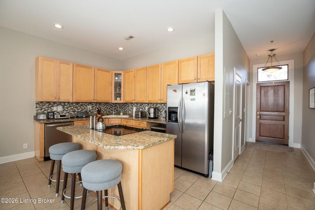 2011 Frankfort Ave 403, Louisville, KY 40206