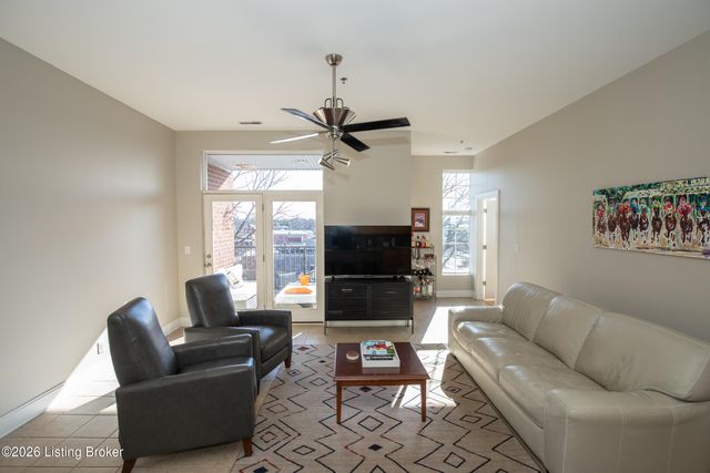 2011 Frankfort Ave 403, Louisville, KY 40206