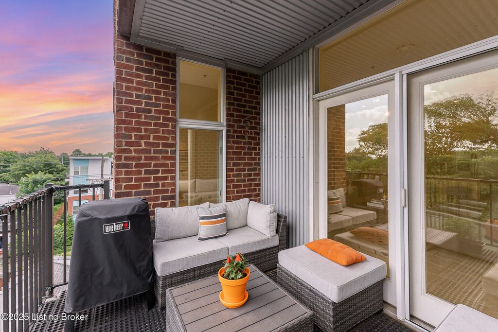 2011 Frankfort Ave 403, Louisville, KY 40206