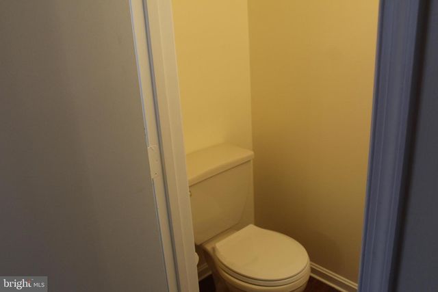 1316 DILLON CT, Capitol Heights, MD 20743