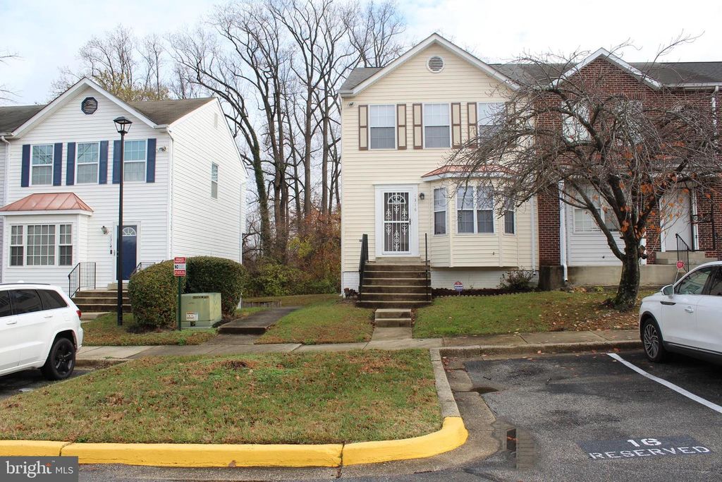1316 DILLON CT, Capitol Heights, MD 20743